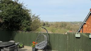 Photo 6- click for photo gallery